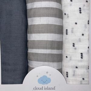 Cloud Island Muslin Blankets